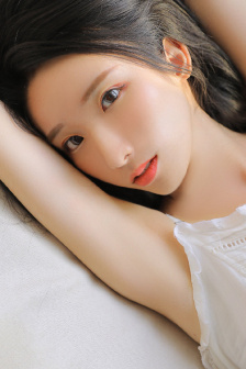 丰满女学生